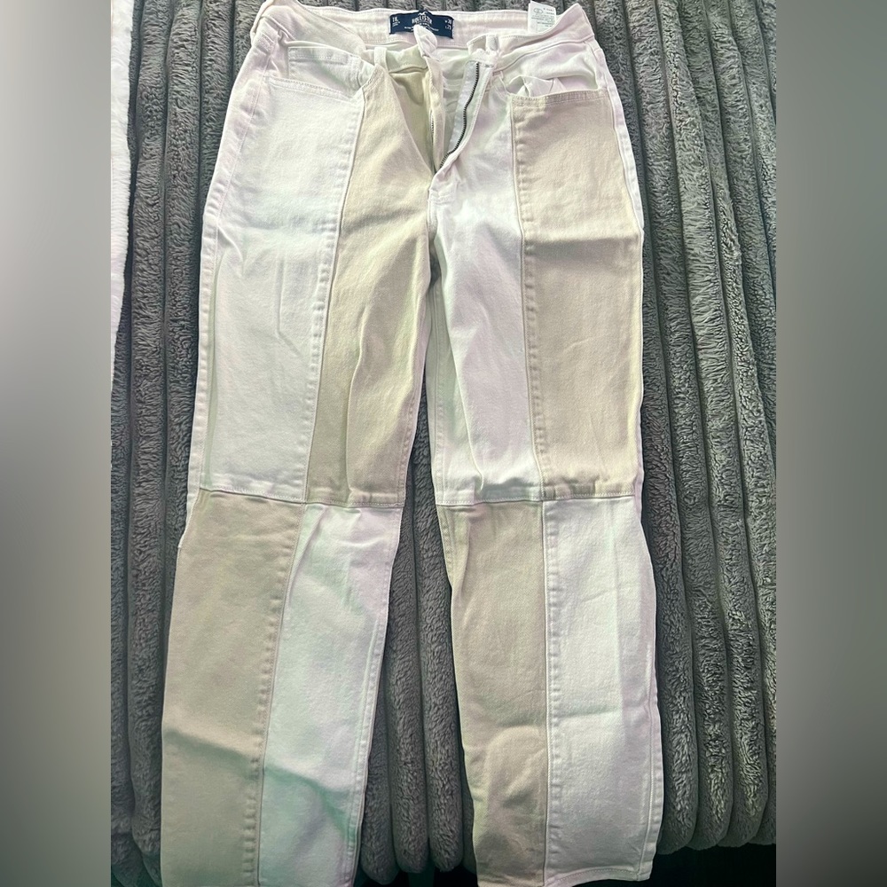 Hollister High Wasted Patch Pants